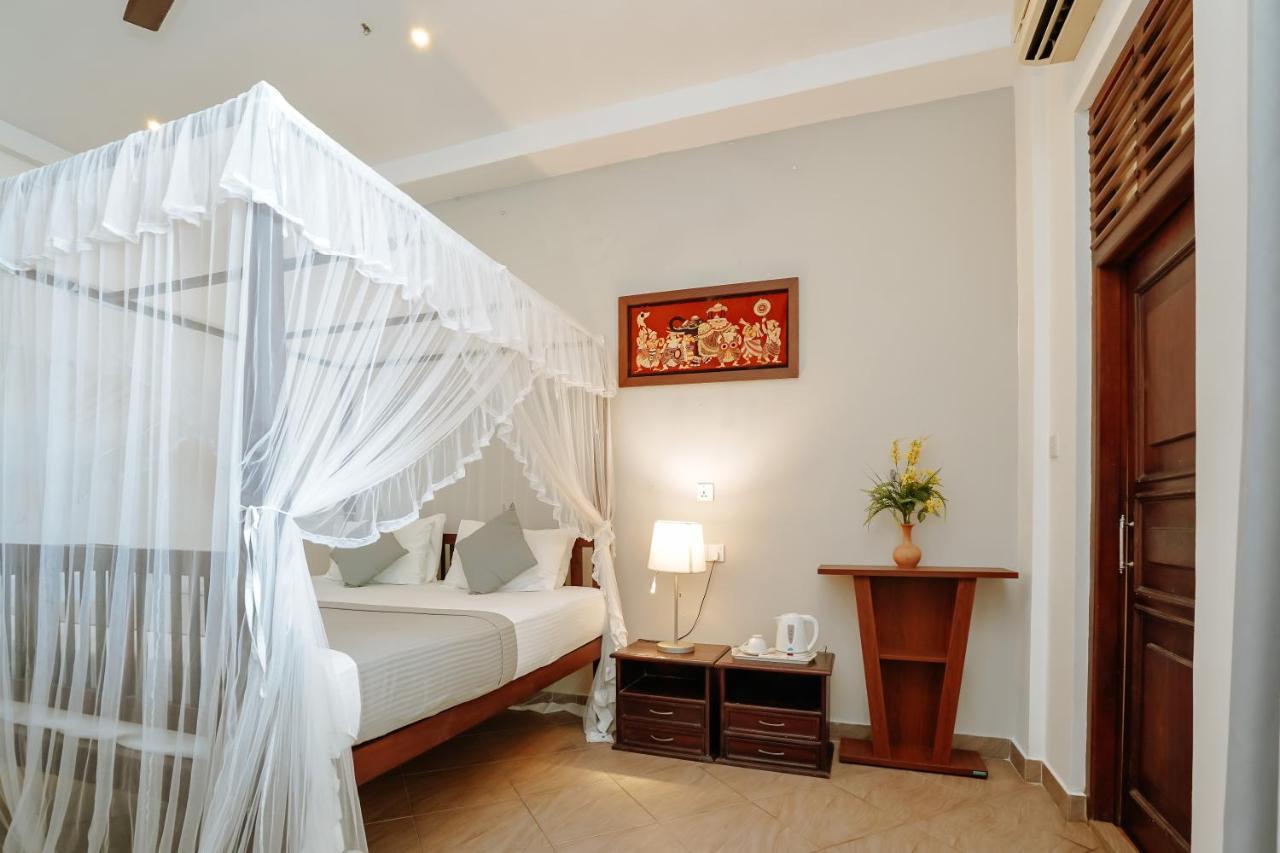 Blue Sky Beach Resort Unawatuna Dış mekan fotoğraf