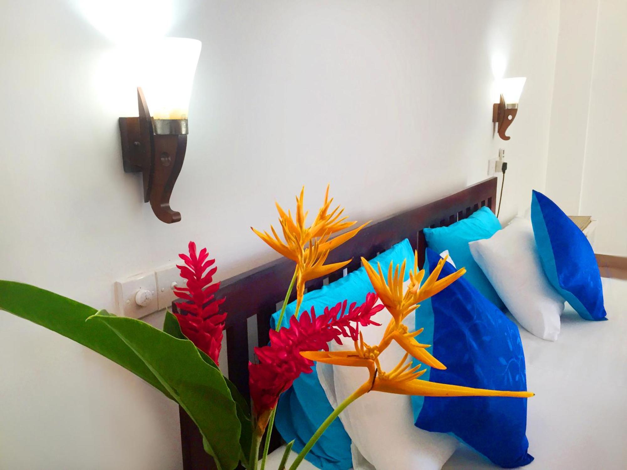 Blue Sky Beach Resort Unawatuna Dış mekan fotoğraf