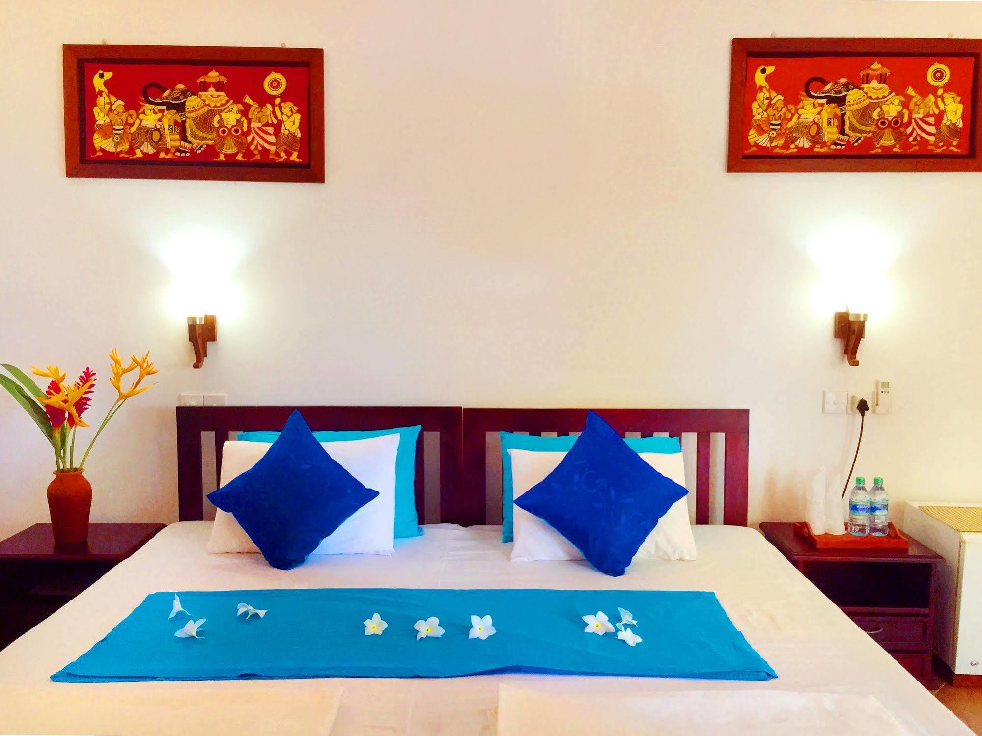 Blue Sky Beach Resort Unawatuna Dış mekan fotoğraf
