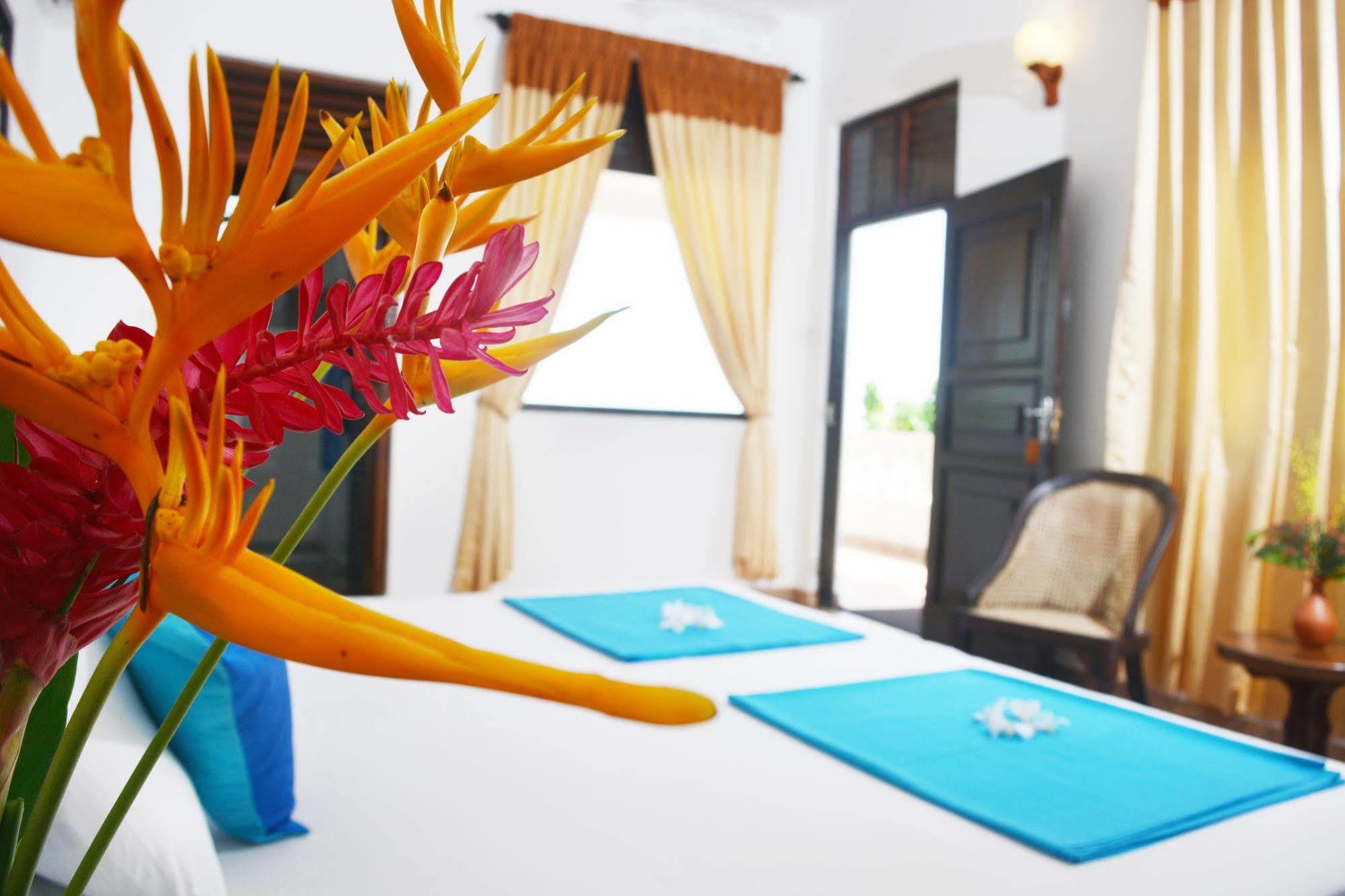 Blue Sky Beach Resort Unawatuna Dış mekan fotoğraf